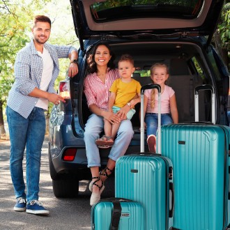 Lot de 2/3 valises (Cabine, Medium et Large) Sevron rigide avec une capacité de L