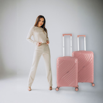 Danubio medium sized hard/soft suitcases with 62 L capacity