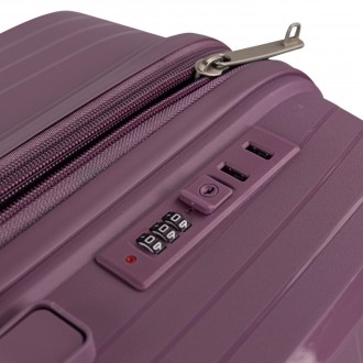 Valises moyennes rigides/souples d une capacité de L