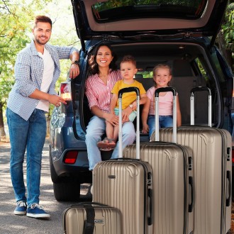 Medium Sevron rigid suitcases with capacity of 68 L